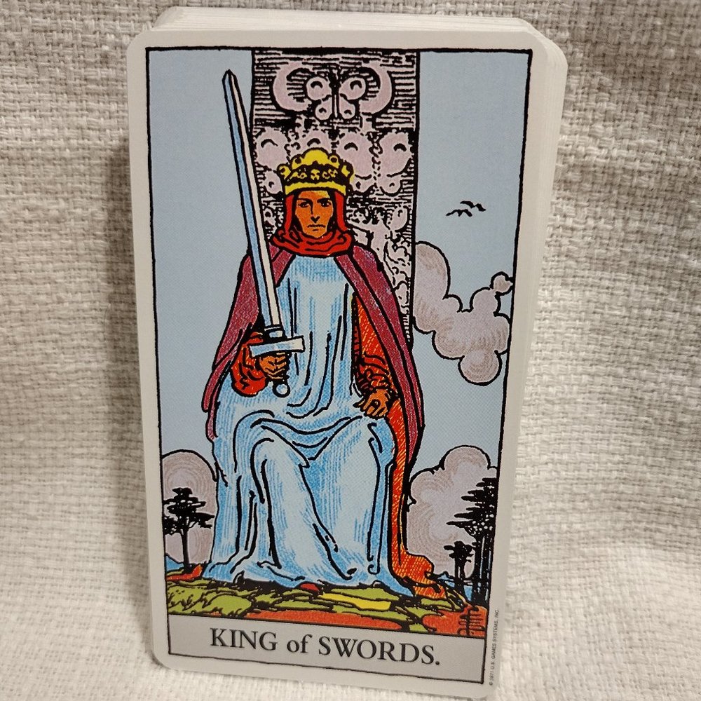 The Rider Tarot Deck - Picture 12 of 13